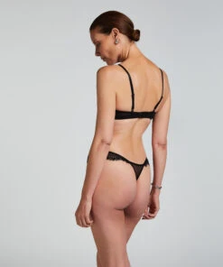 Sia Padded Underwired Push-Up Bra 11 Sia Padded Underwired Push-Up Bra -Hunkemoller Shop 203528 4