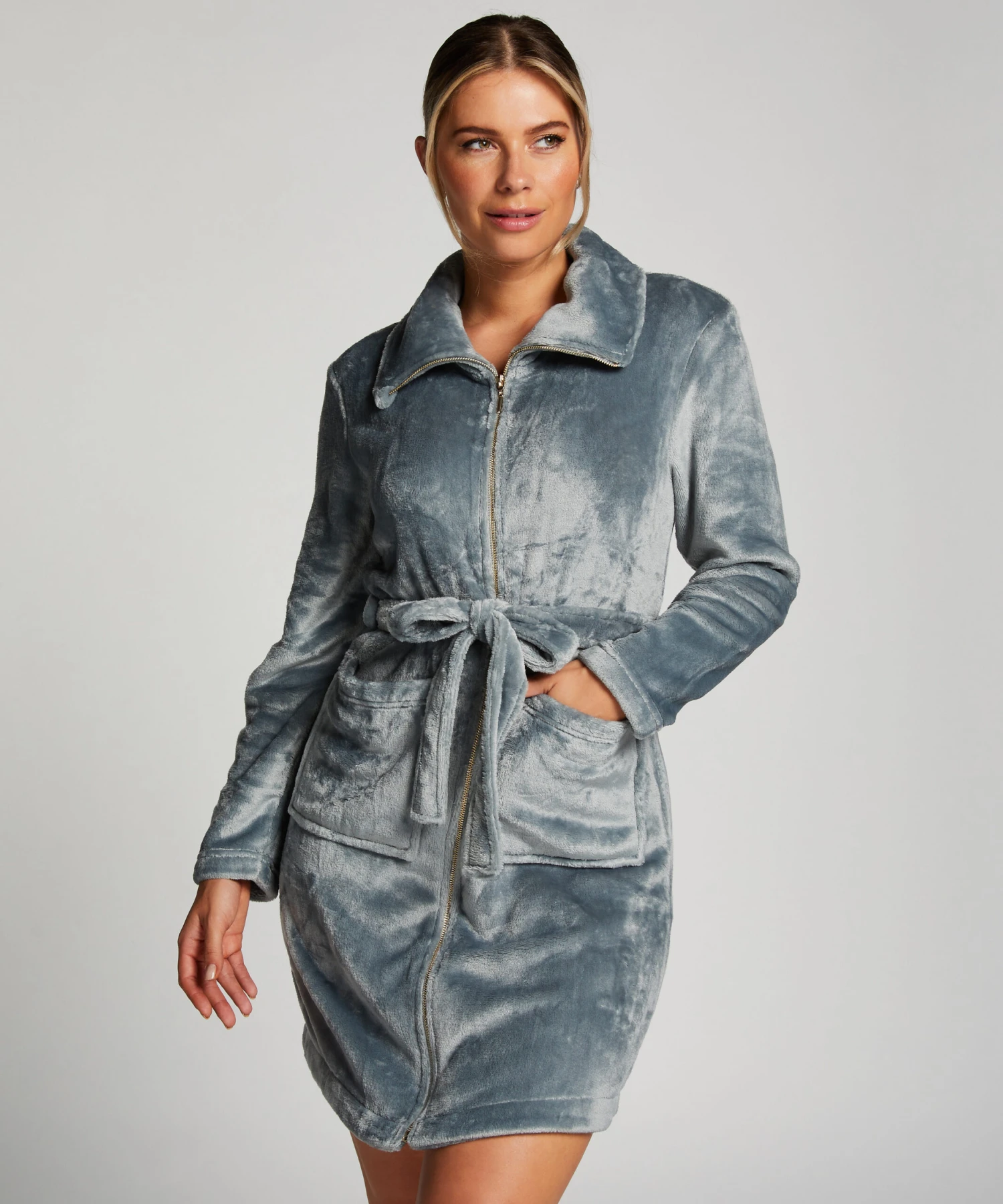 Zip Fleece Bathrobe 3 Zip Fleece Bathrobe