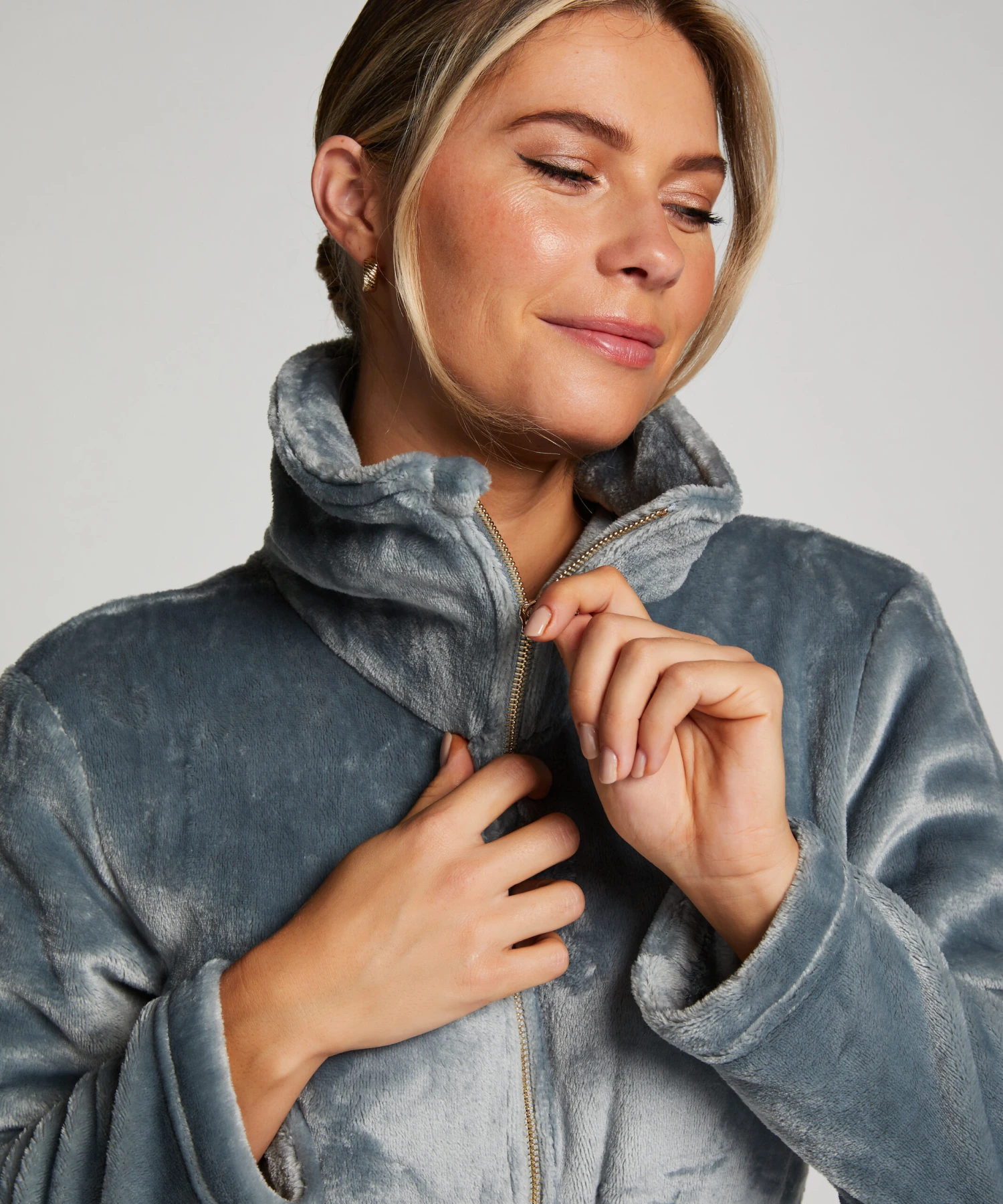 Zip Fleece Bathrobe 4 Zip Fleece Bathrobe - Image 2