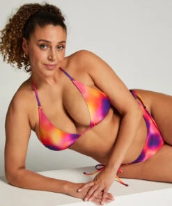 Sunset Triangle Bikini Top 17 Sunset Triangle Bikini Top -Hunkemoller Shop 204880 16