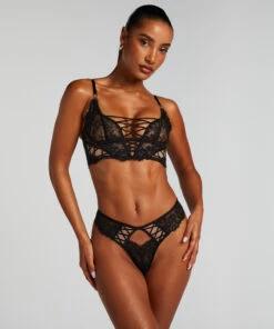 Loretta Bralette 10 Loretta Bralette -Hunkemoller Shop 205557 3