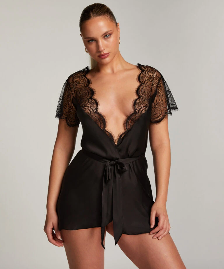 Hunkemoller Shop 34 Hunkemoller Shop -Hunkemoller Shop 205832 1 768x922 1