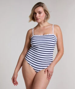 Bandeau Scallop Swimsuit 12 Bandeau Scallop Swimsuit -Hunkemoller Shop 301581 12