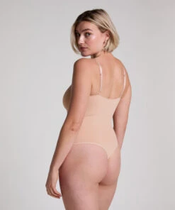 Seamless Enhancing High Leg Body 13 Seamless Enhancing High Leg Body -Hunkemoller Shop 301732 13