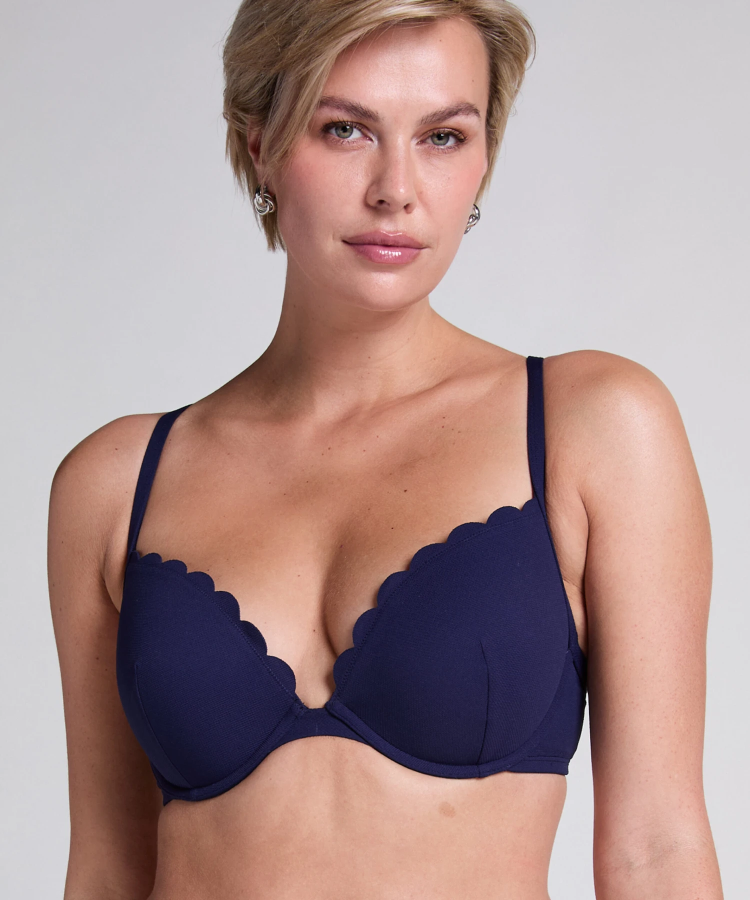 Scallop Padded Underwired Bikini-top 3 Scallop Padded Underwired Bikini-top