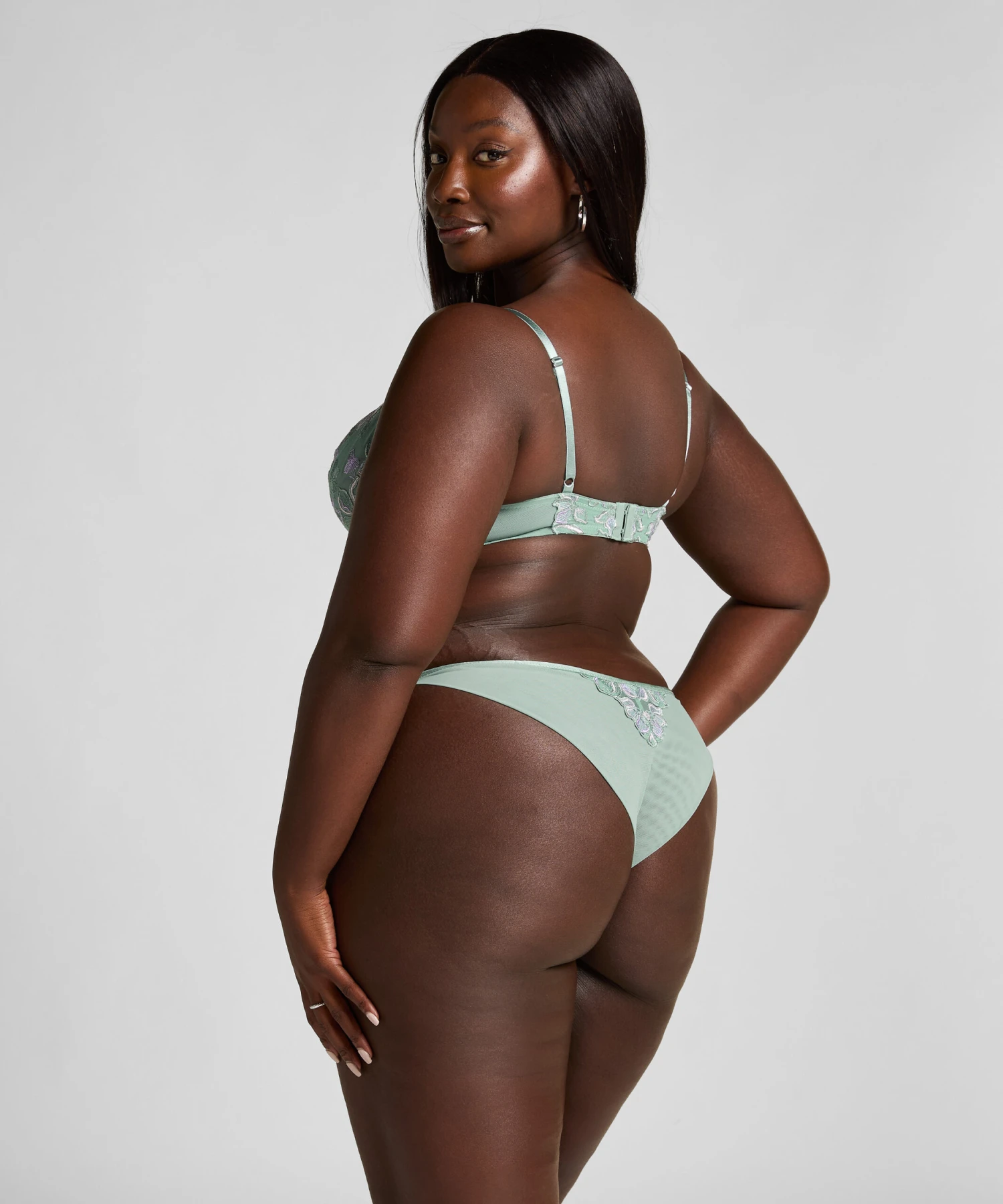 Lauren Non-Padded Underwired Bra 8 Lauren Non-Padded Underwired Bra - Image 6