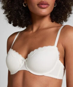 Hunkemoller Shop 28 Hunkemoller Shop -Hunkemoller Shop 302524 2