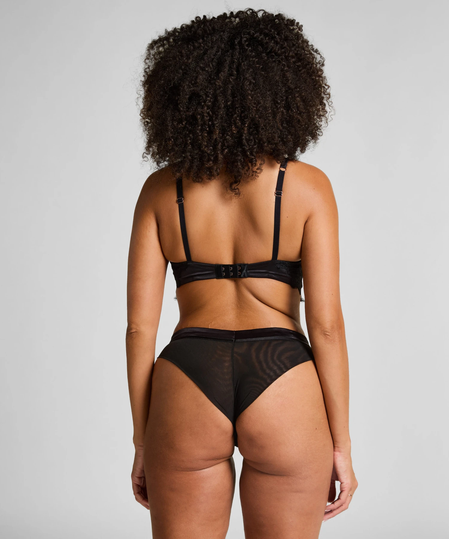 Zoe Padded Longline Underwired Bra 6 Zoe Padded Longline Underwired Bra - Image 4